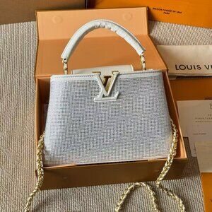 Classic Louis Vuitton Bag: A Stylish and Versatile Choice for Elegance